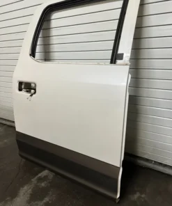 2017 FORD F250 F350 F450 KING RANCH REAR PASSENGER RH DOOR MET WHITE / CARIBOU